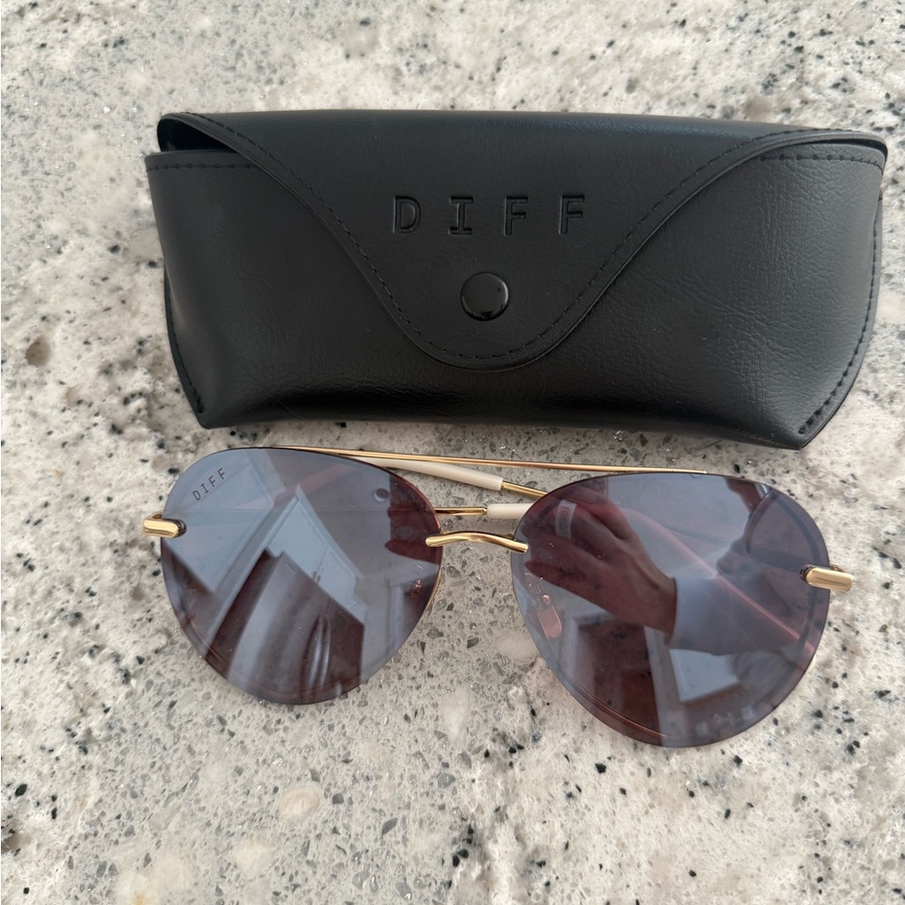 Diff Eyewear Sunglasses - image 1